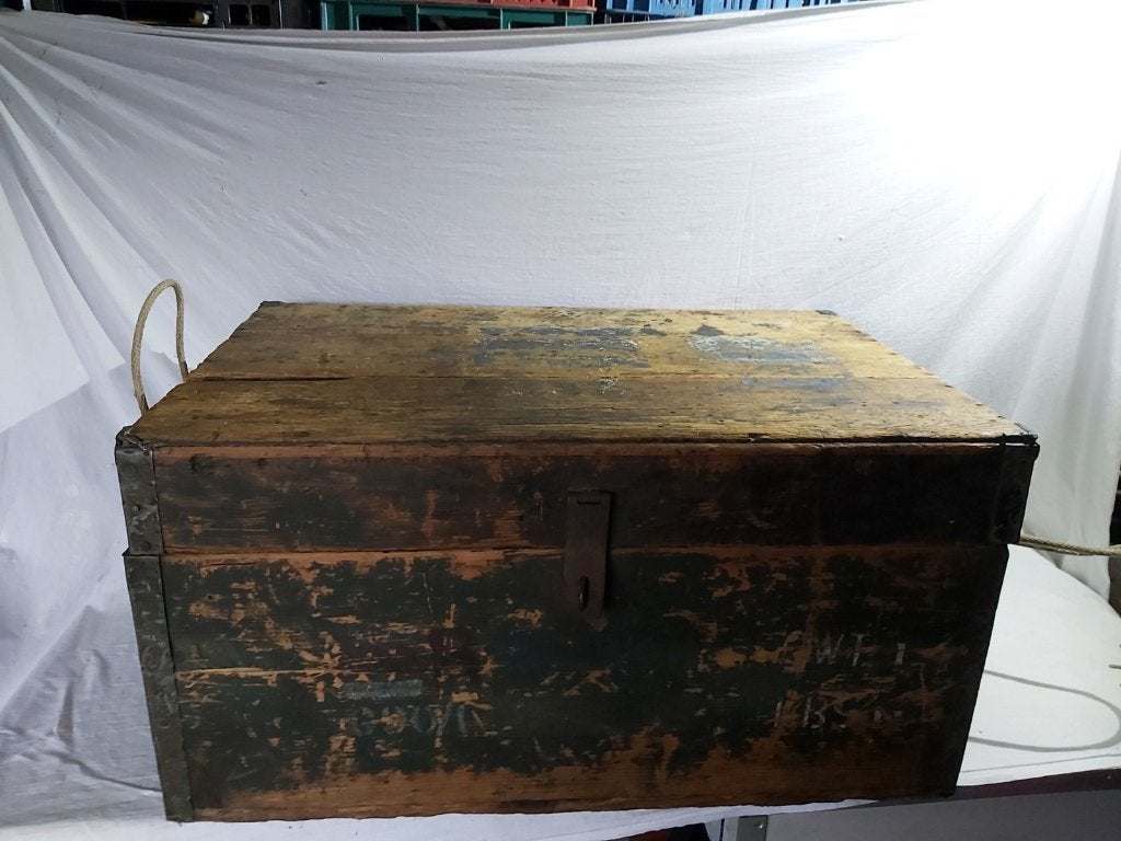 Antieke oude leger kist als salontafel tafel opbergruimte, Ophalen, Gebruikt, 100 tot 150 cm, 50 tot 100 cm