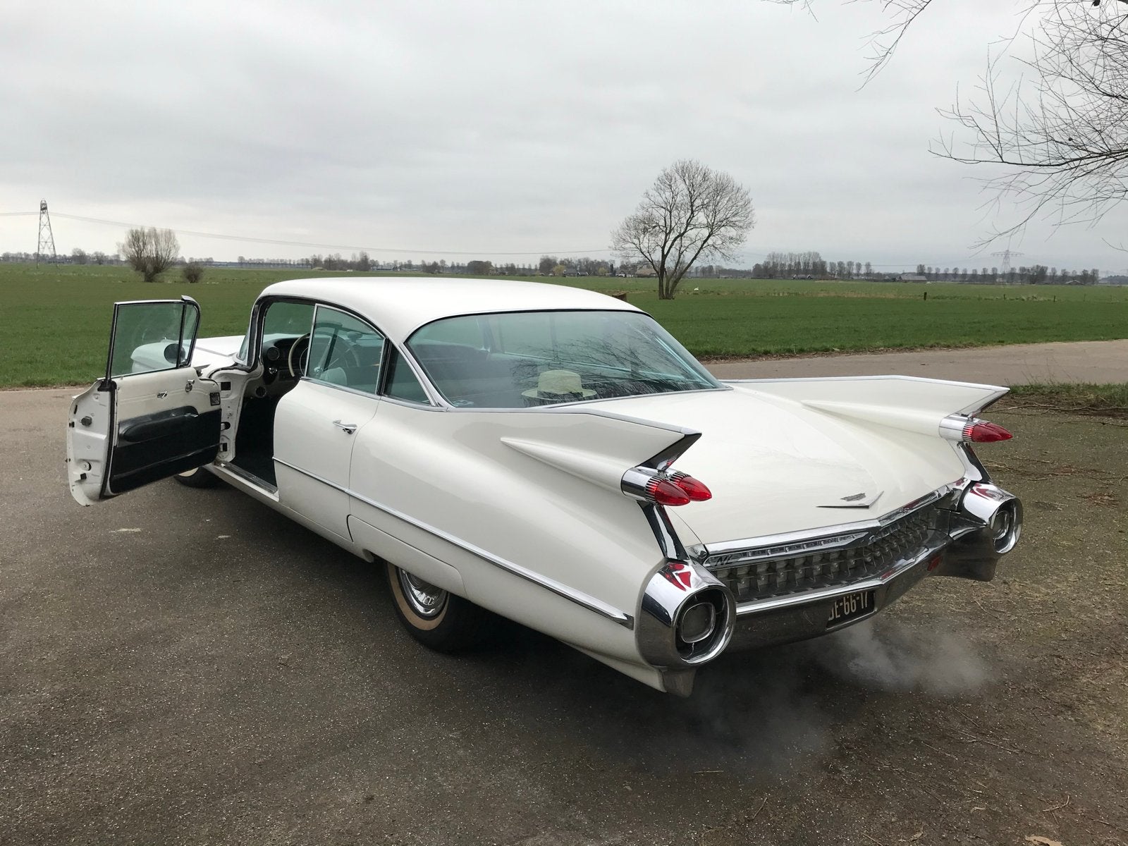 Cadillac sedan de ville 1959 Wit enige in Ned. Te koop nu, Auto's, Wit, 2372 kg, Particulier, Geïmporteerd