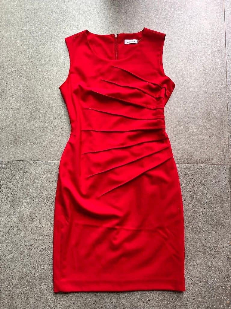 Calvin Klein, gevoerde rode dames jurk, Maat S, zgan, Kleding | Dames, Jurken, Ophalen of Verzenden, Zo goed als nieuw, Maat 36 (S)