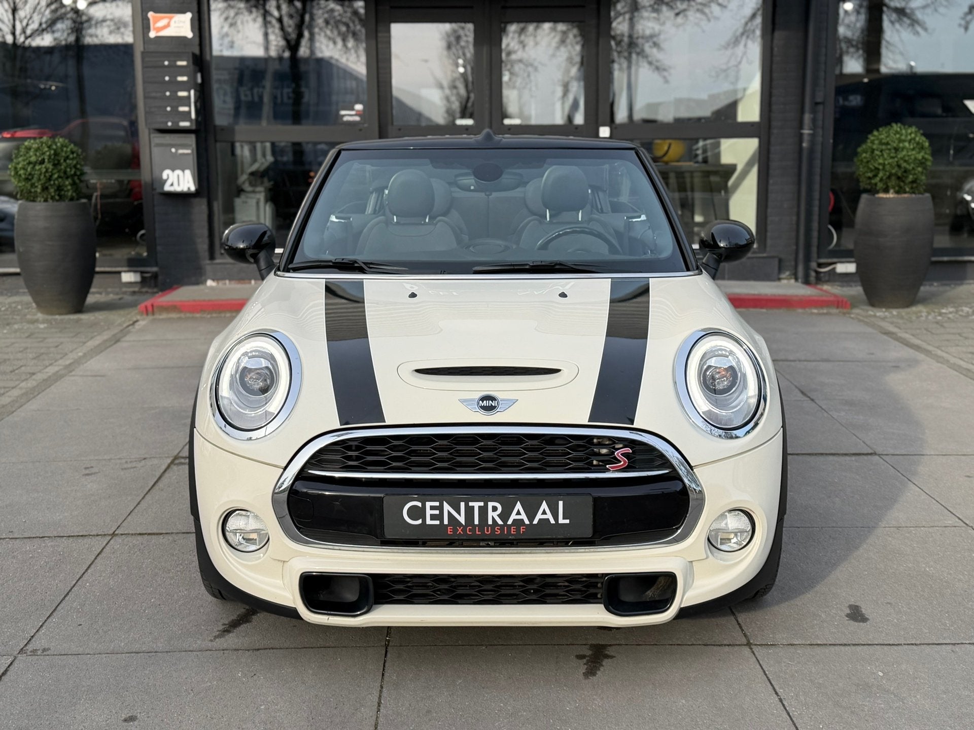 Mini Mini Cabrio 2.0 Cooper S Chili Harman&Kardon|Navi|Leder, 1998 cc, Gebruikt, Cabriolet, 4 stoelen