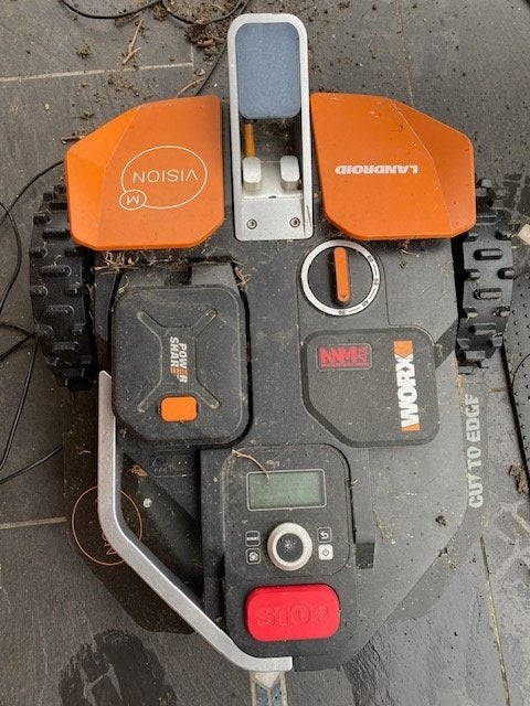 worx vision M, Tuin en Terras, Robotmaaiers, Zo goed als nieuw, Minder dan 20 cm, Met regensensor, Bestuurbaar via app, Ophalen of Verzenden