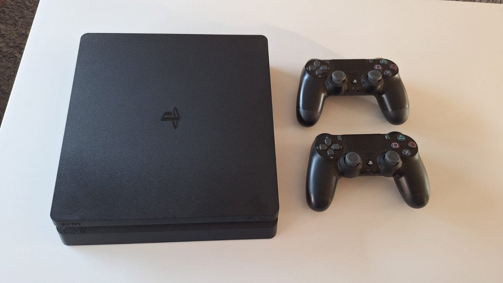 ​PlayStation 4 (PS4) Slim 500GB + 2 Controllers + Game, Spelcomputers en Games, Ophalen, Met 2 controllers, Zo goed als nieuw