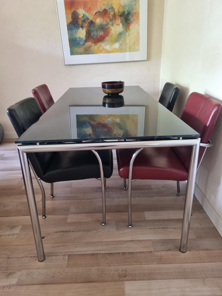 Moderne eettafel met glazen blad en 4 leren stoelen, Ophalen, Gebruikt, 50 tot 100 cm, Glas