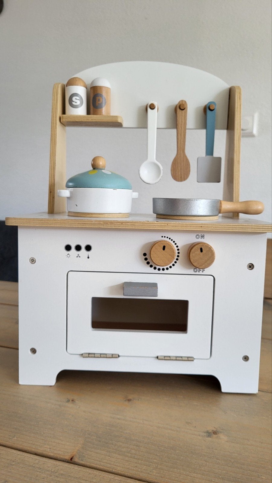 Speelkeuken Petite Amélie, Ophalen, Gebruikt, Hout, Speelkeuken