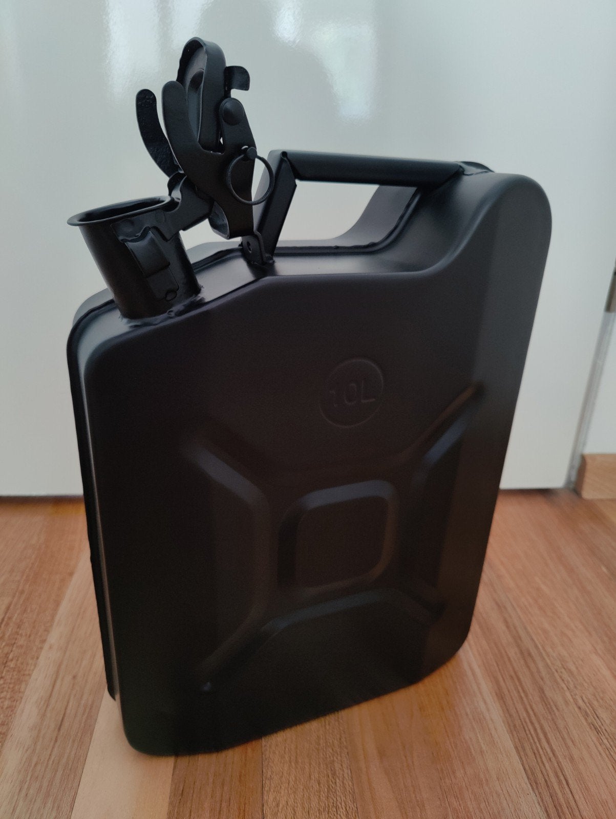 Jerrycan NATO leger 10 liter ✓Zwart mat!, Ophalen of Verzenden