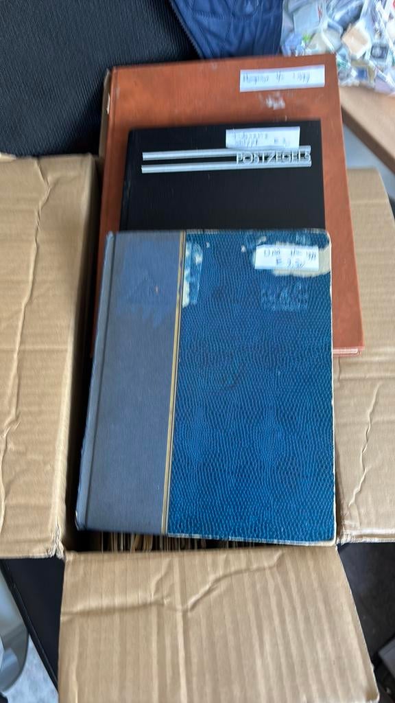 Opruim doos, Postzegels en Munten, Postzegels | Volle albums en Verzamelingen, Verzenden, Nederland en Buitenland