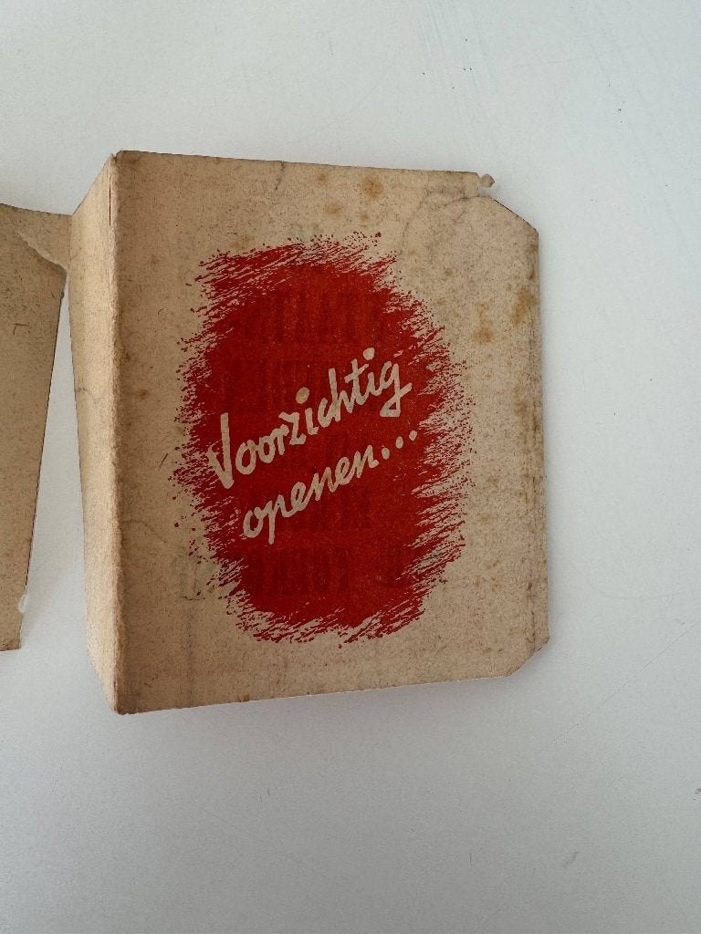 16 Staatshoofden Europa der Toekomst leporello WOII 1943, Verzamelen, Ophalen of Verzenden, Overige soorten, Nederland, Boek of Tijdschrift