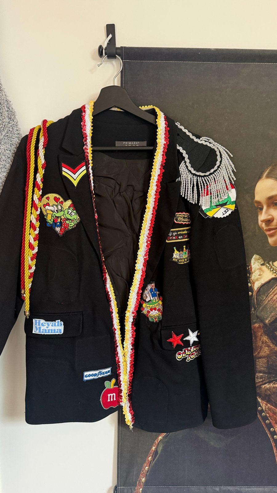 Carnavalsjasje met patches en epauletten, Maat 38/40 (M), Carnaval, Ophalen of Verzenden, Kleding
