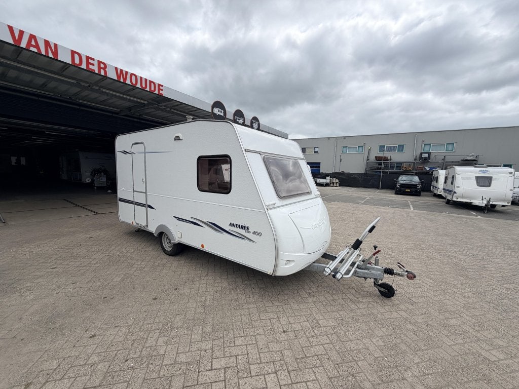 Caravelair Antares 400 Lichtgewicht zitje dwarsb, Standaardzit, Bedrijf, 4 tot 5 meter, Kachel