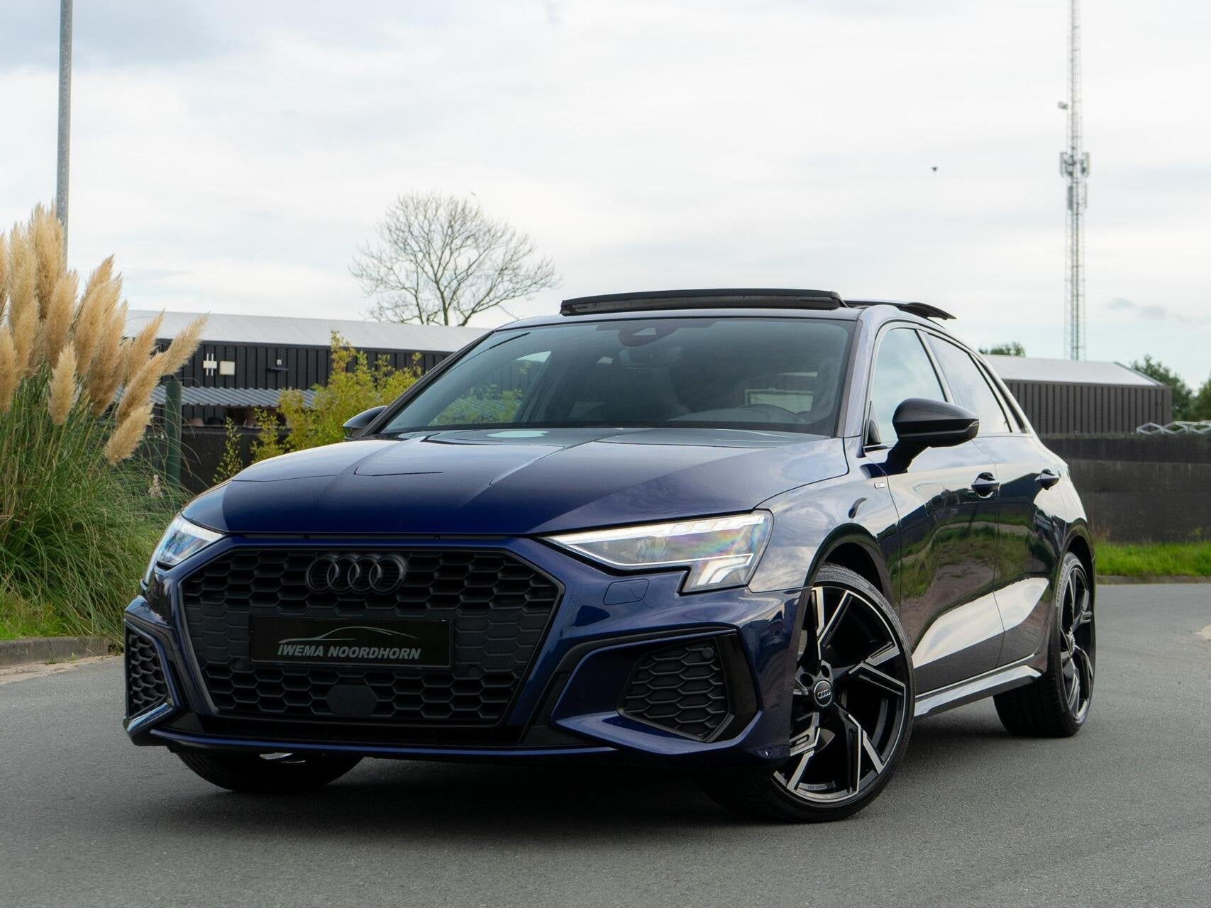 Audi A3 Sportback 35 TFSI Pro S-Line Panoramadak|LED|Sportst, Auto's, 4 cilinders, 150 pk, Blauw, Bedrijf