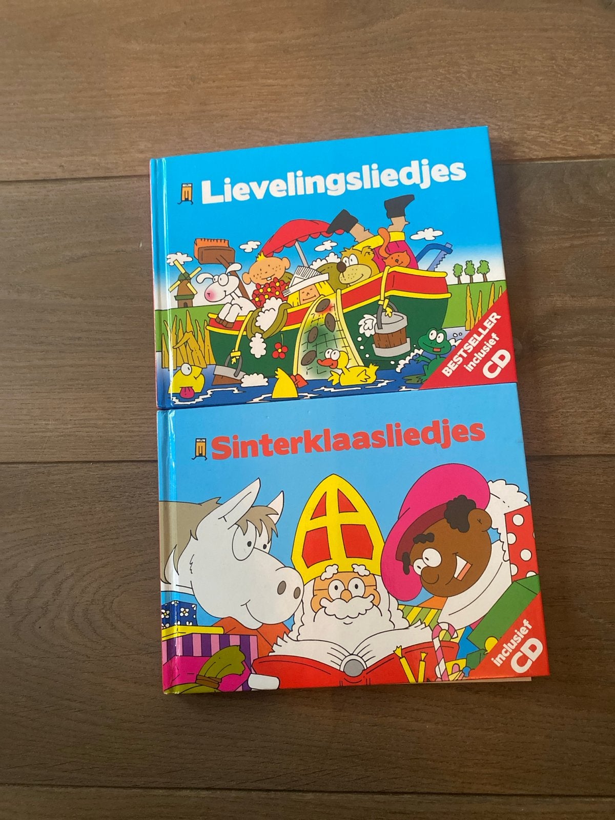 Liedjesboeken met CD: Lievelingsliedjes & Sinterklaasliedjes, Boeken, Gelezen, Non-fictie, Jongen of Meisje, Ophalen of Verzenden
