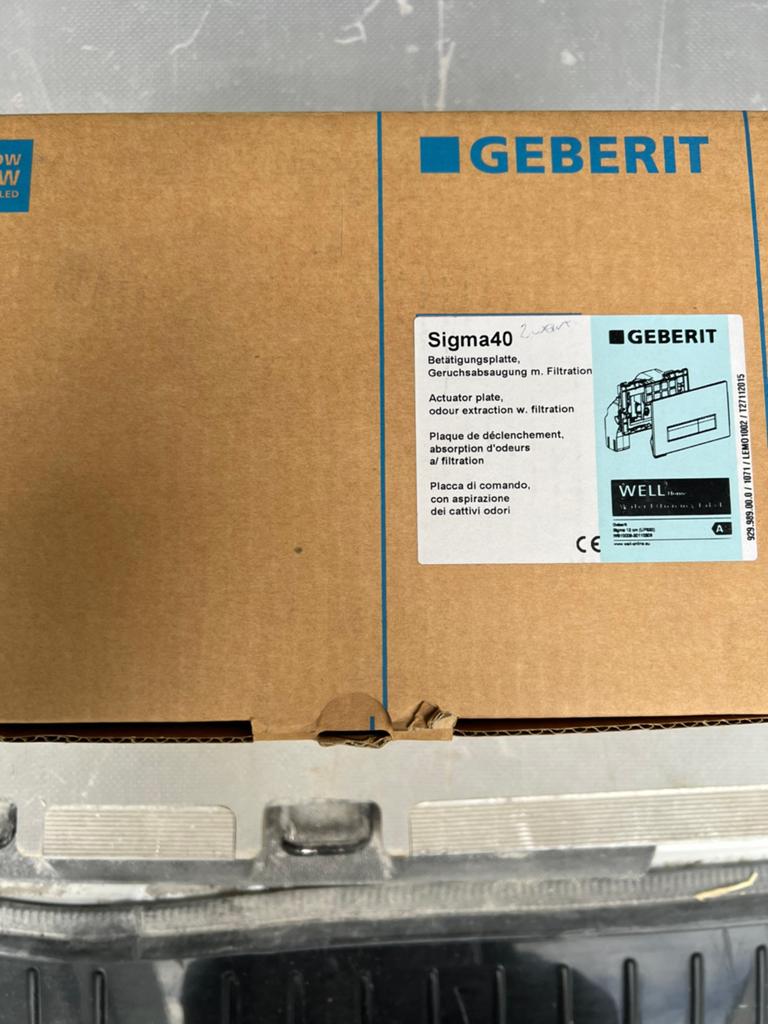 Geberit Sigma 40 geurafzuigingsset wit/zwart nieuw!!, Doe-het-zelf en Verbouw, Ophalen of Verzenden, Nieuw, Glas, Toilet
