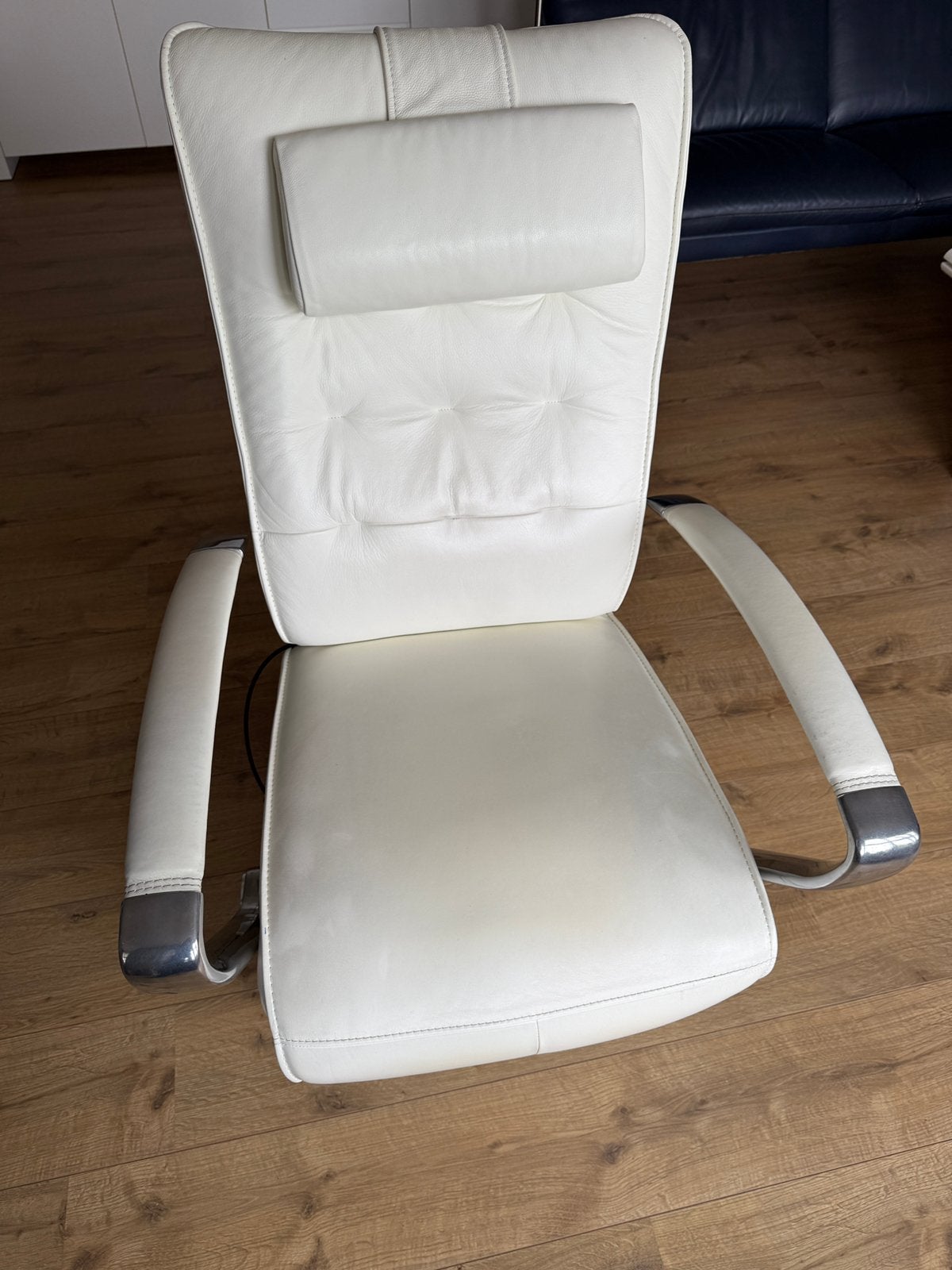 Relax fauteuil / wit / modern / prominent, Ophalen, Wit, Leer, Zo goed als nieuw