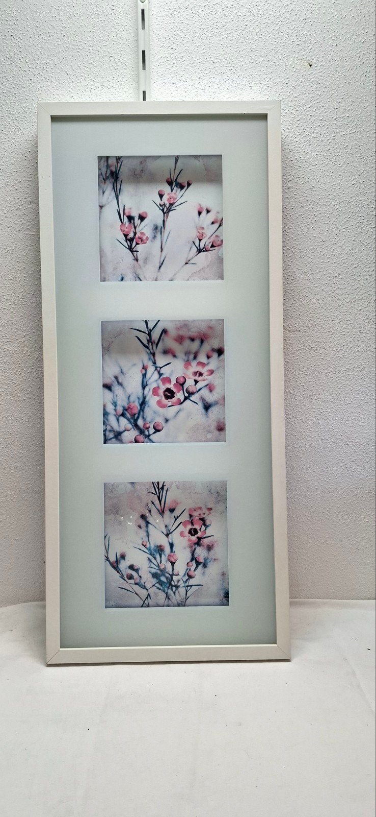 IKEA Erikslund Fotolijst met bloemenprint, Huis en Inrichting, Ophalen, Gebruikt, Fotolijst, Wit