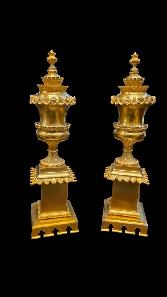 Twee Brons vergulde Empire Coupes