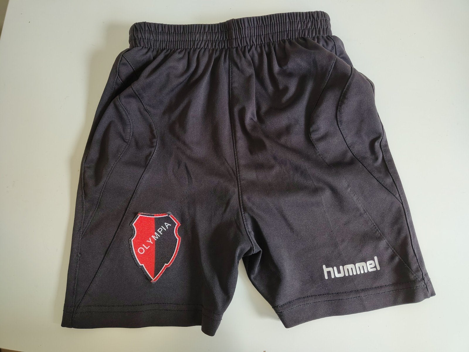 Hummel sportbroekje maat 128, Broek, Gebruikt, Jongen of Meisje, Ophalen of Verzenden