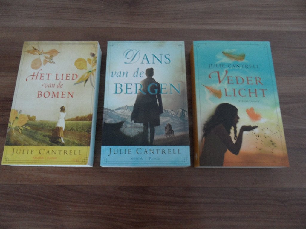 Het lied van de bomen ea- Julie Cantrell, Boeken, Romans, Gelezen, Ophalen of Verzenden