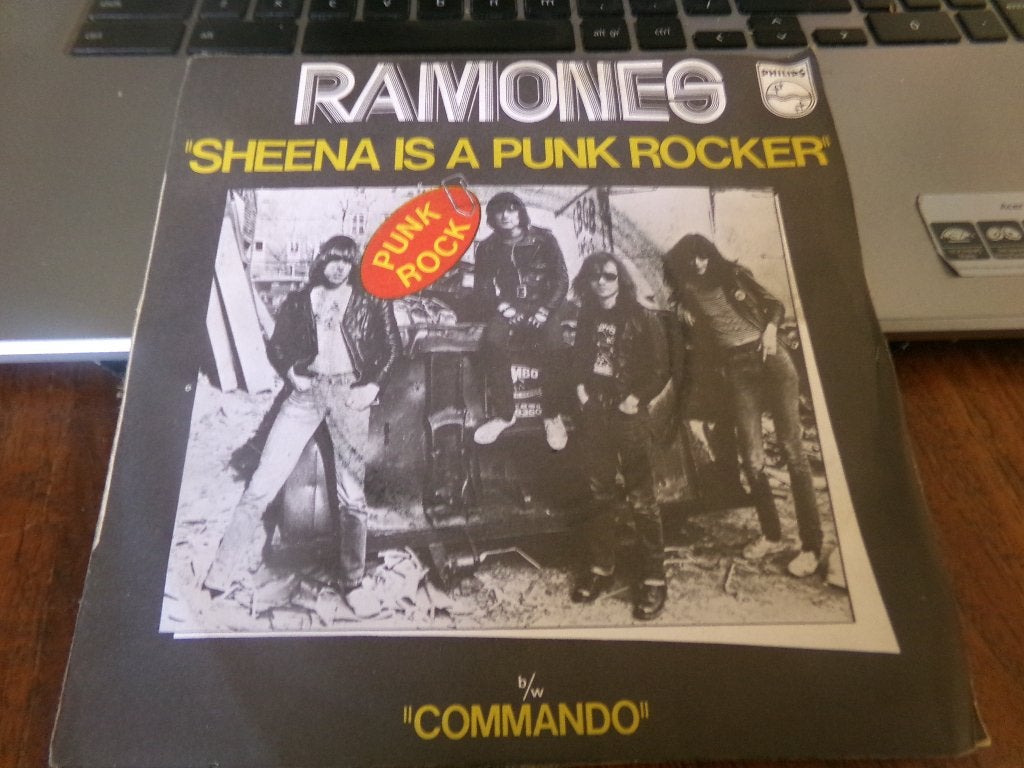 Zeldzaam - Ramones – Sheena Is A Punk Rocker / Commando, Cd's en Dvd's, Ophalen of Verzenden, Gebruikt, Overige genres