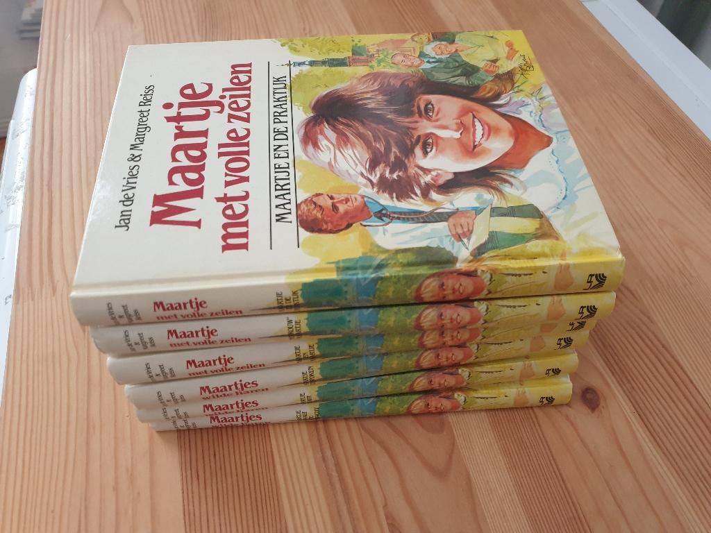 Diverse hardcover boeken - Serie Maartje, Ophalen of Verzenden, Gelezen