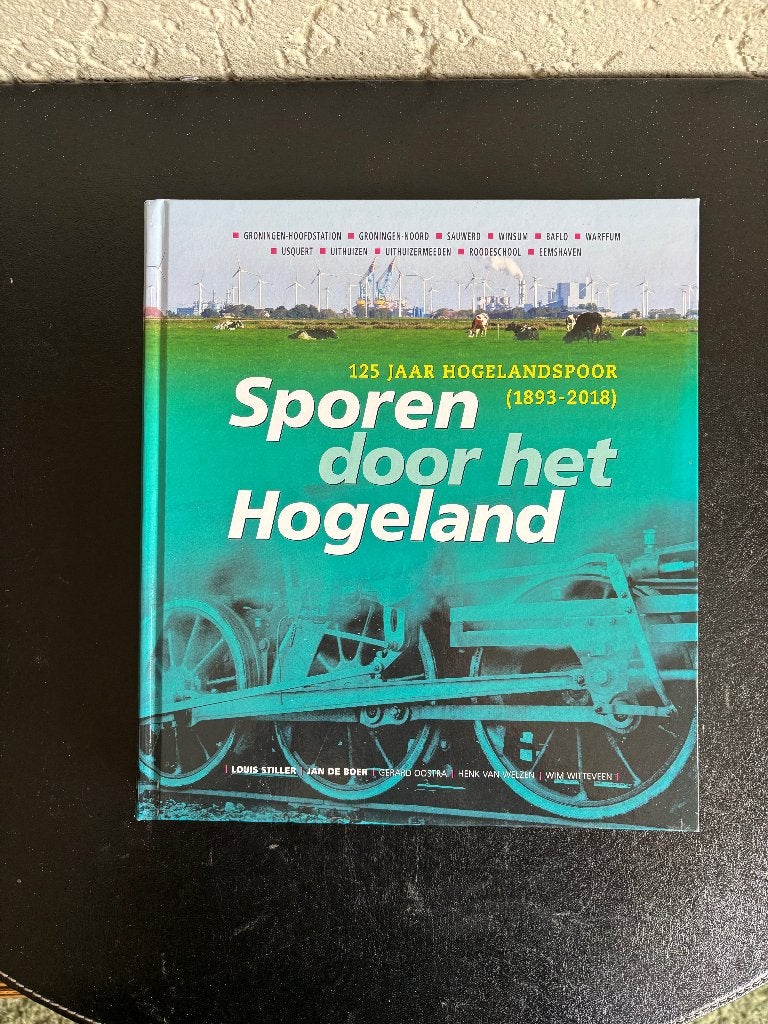 Louis Stiller - Sporen door het Hogeland - 2018, Boeken, Louis Stiller, Ophalen of Verzenden, 20e eeuw of later, Gelezen