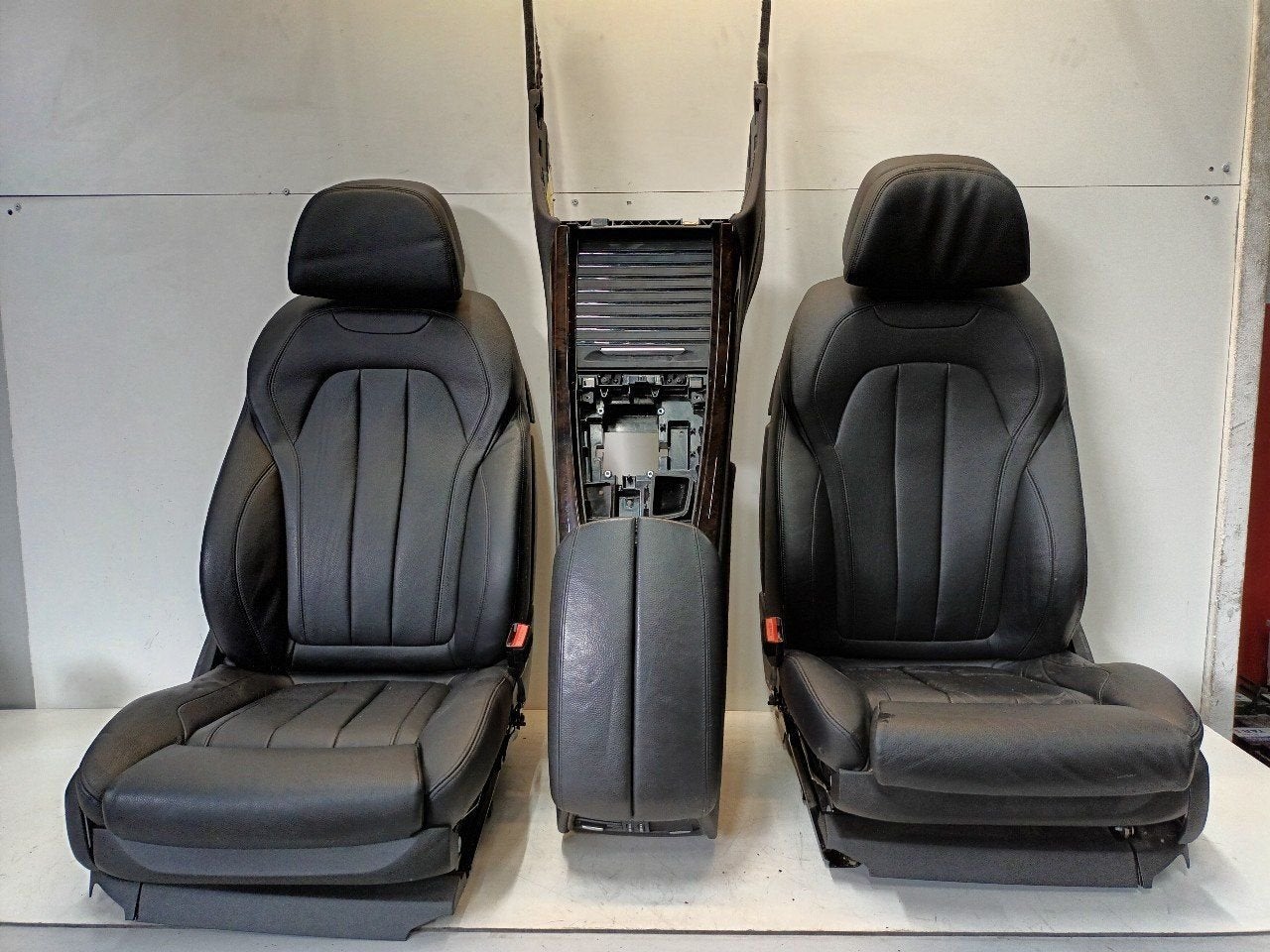 Interieur BMW X5, Onderdelen@venauto.nl, Van der Ven Autorecycling B.V., Gebruikt, Ettenseweg 76, 4706 PB Roosendaal, The Netherlands