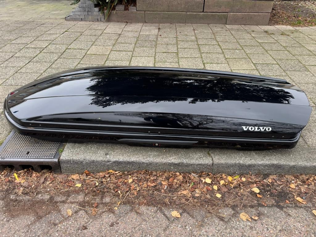 VOLVO Space Design 520 / Thule Dynamic 900 – Black Glossy, Auto diversen, Dakkoffers, Ophalen, Zo goed als nieuw