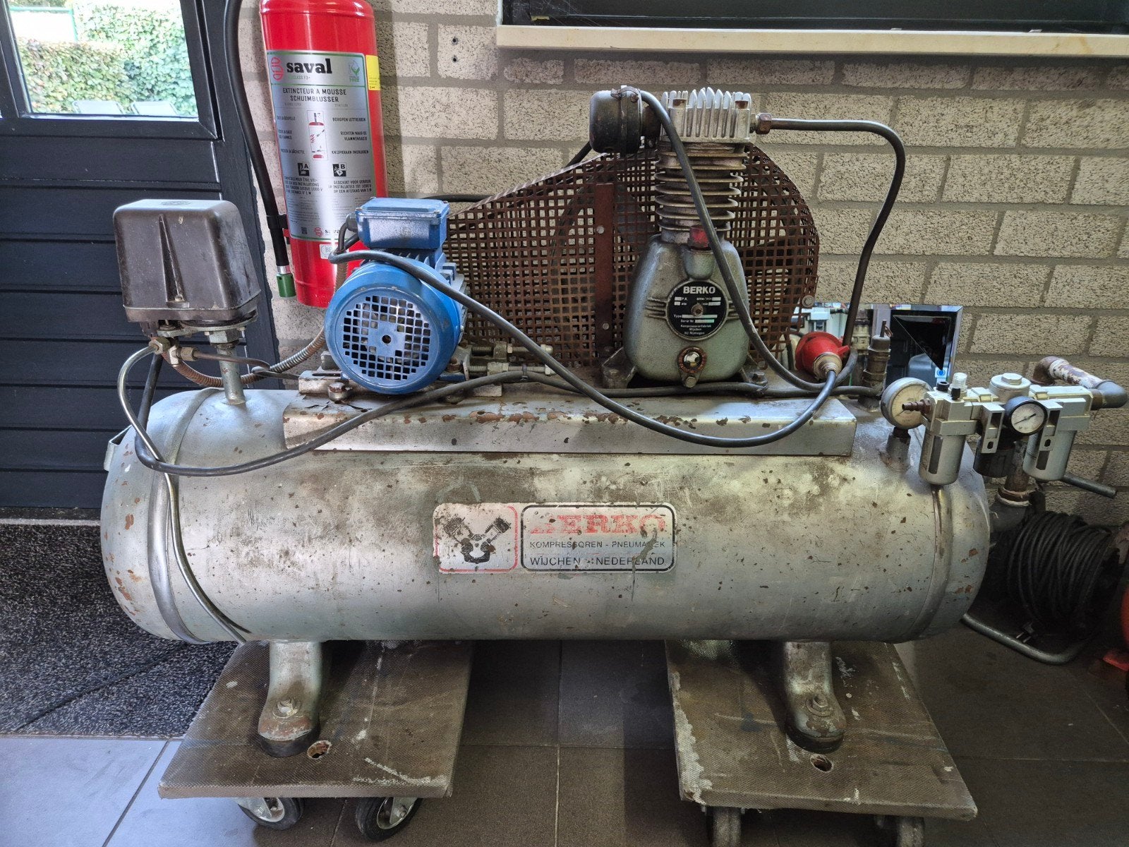 Berko Compressor - 100 liter, Doe-het-zelf en Verbouw, 25 tot 100 liter, Ophalen, Gebruikt, 6 tot 10 bar
