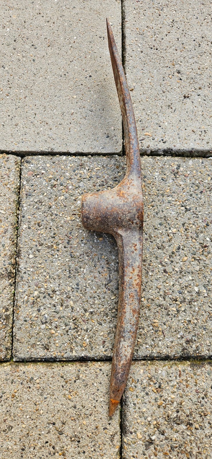 Oude roestige houweel - Vintage gereedschap, Ophalen of Verzenden, Gebruikt