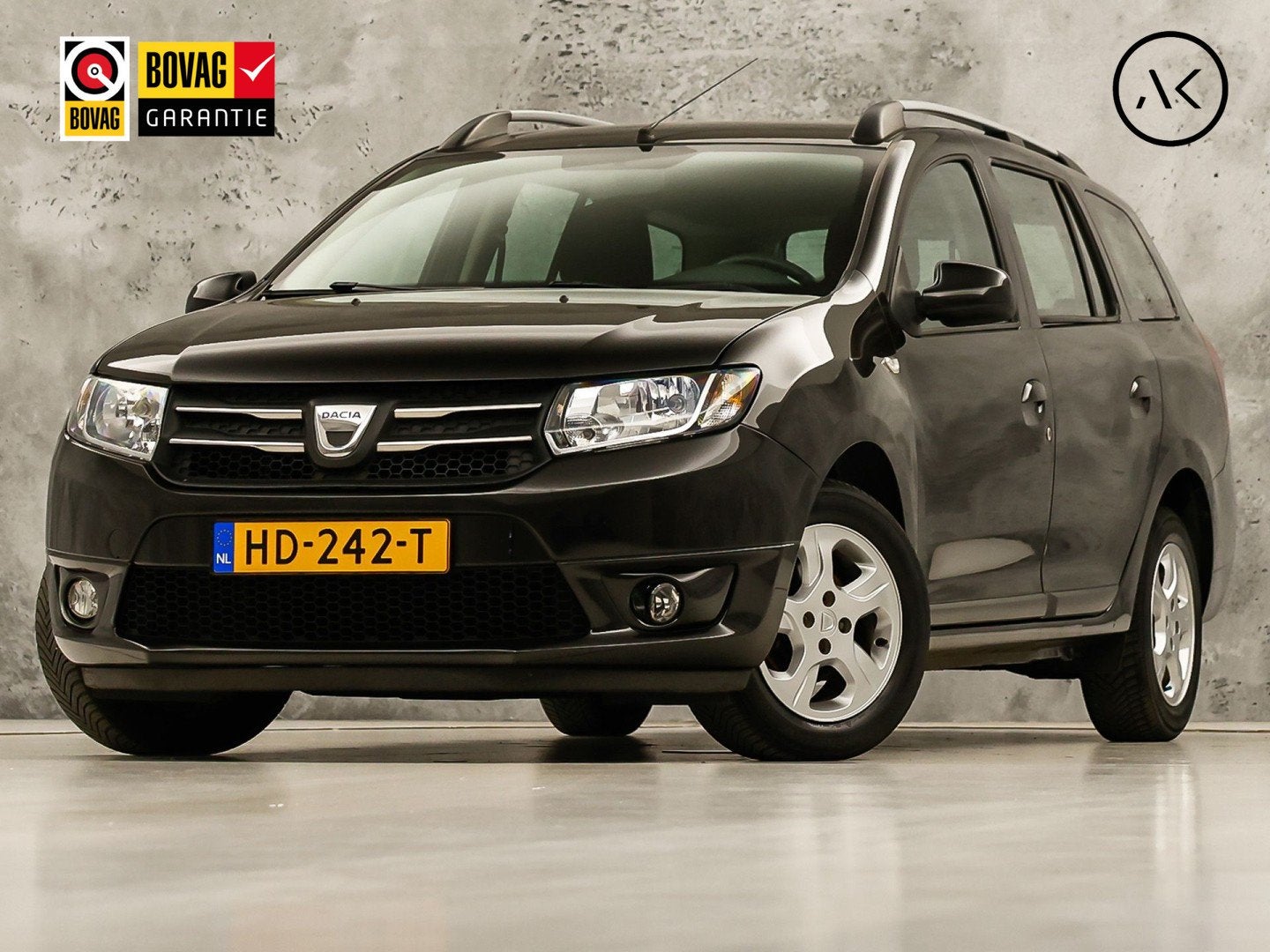 Dacia Logan mcv 0.9 TCe Sport (NAVIGATIE, NAP, PARKEERSENSOR, Auto's, Voorwielaandrijving, Stof, Zwart, Origineel Nederlands