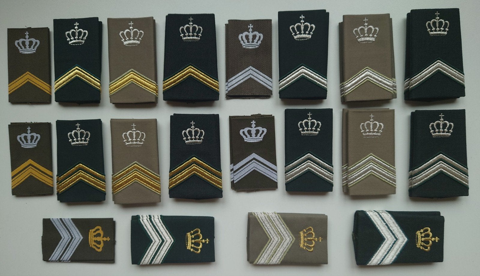 Rangen Landmacht onderofficieren, Ophalen of Verzenden, Landmacht, Nederland, Embleem of Badge