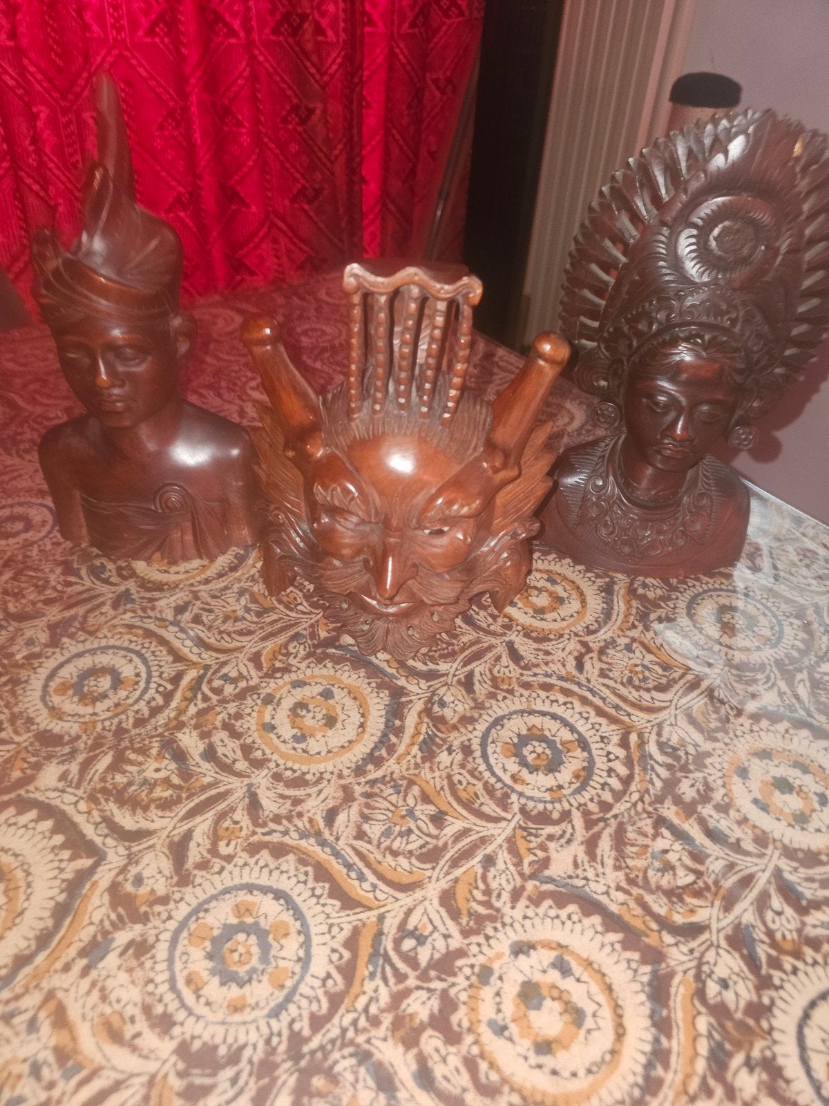 Set van 3 handgesneden houten beelden - Aziatische stijl, Ophalen, Overige onderwerpen, Handgemaakt, 20 - 50 cm