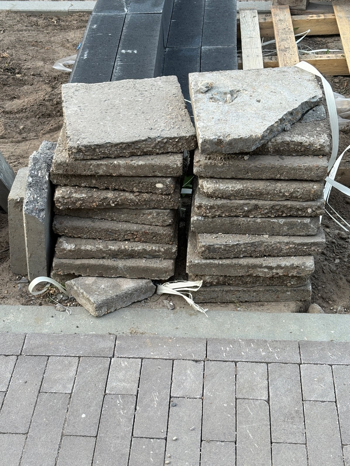 Gratis ophalen: 30x30 tegels nog 5st, Ophalen, Overige materialen, Gebruikt, 20 tot 40 cm