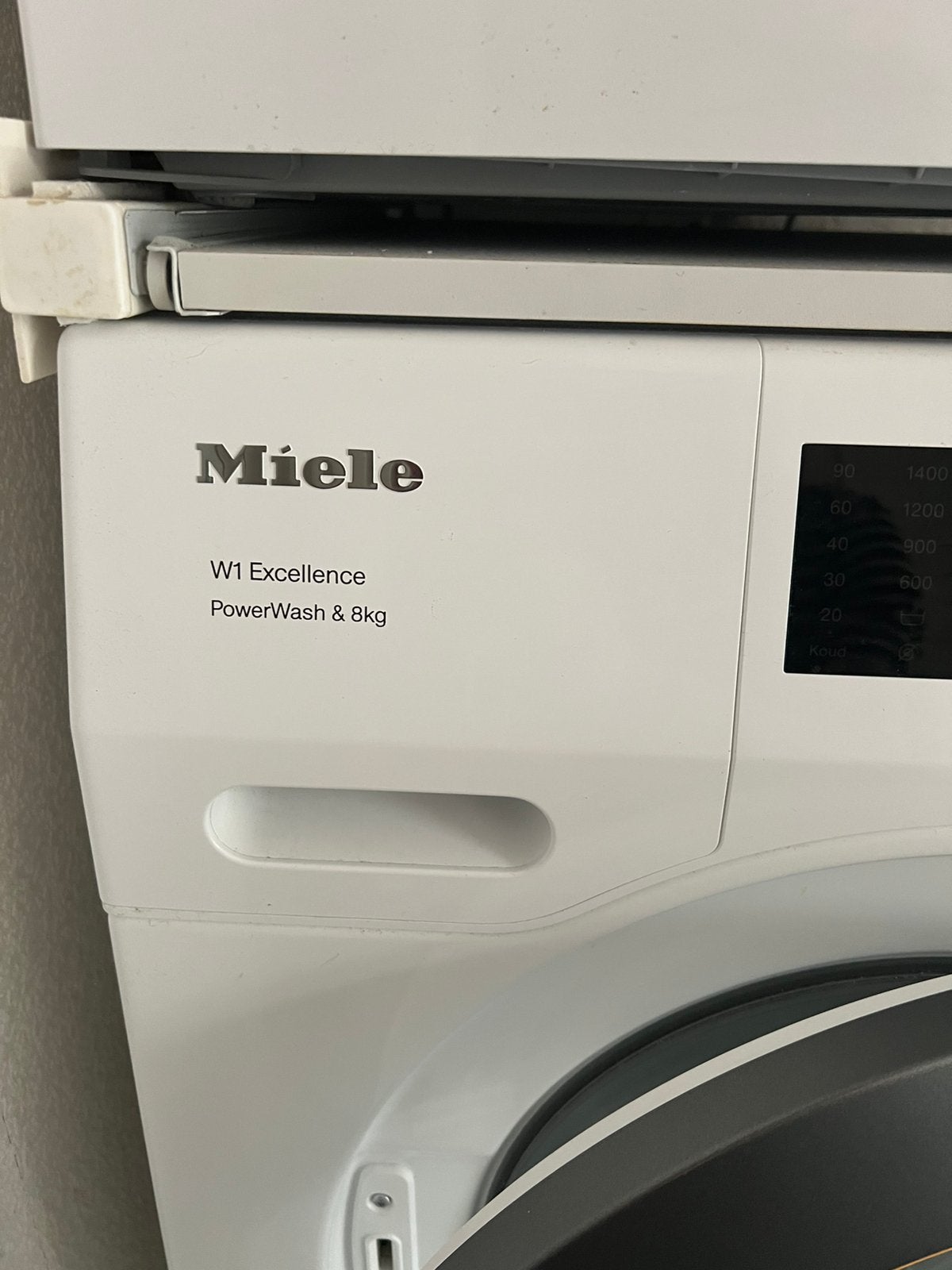 Miele W1 Excellence PowerWash 8 kg 4 jaar oud, Ophalen, 1200 tot 1600 toeren, Gebruikt, 8 tot 10 kg