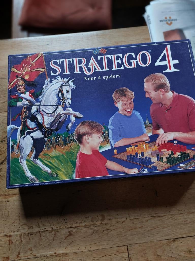 Stratego4. Het strategospel voor 4 spelers, Hobby en Vrije tijd, Gezelschapsspellen | Bordspellen, Verzenden