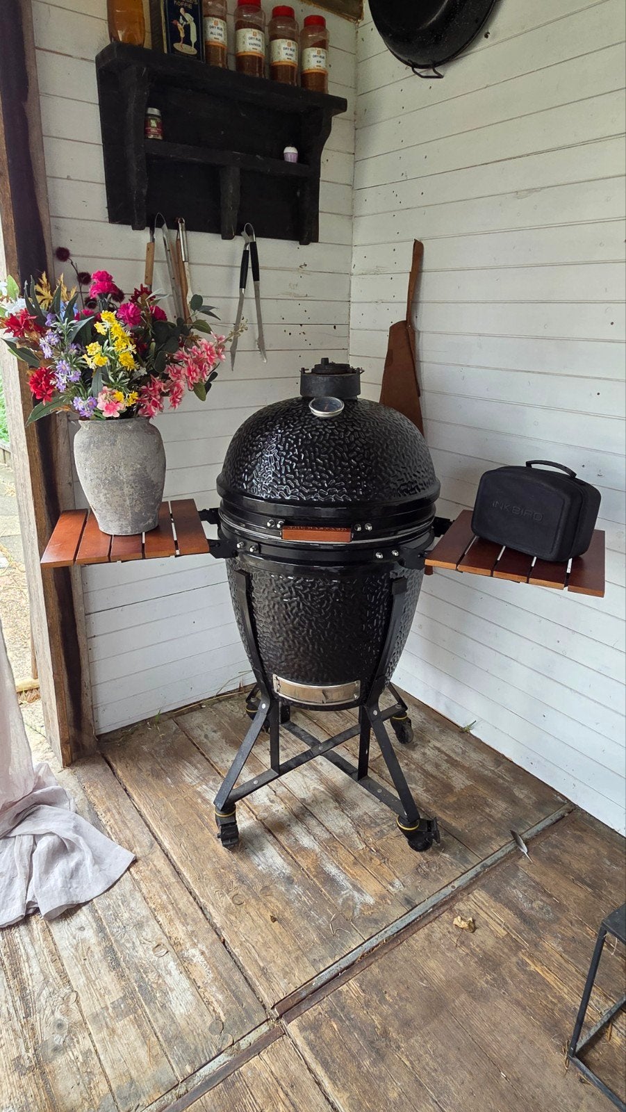 Bastard Komado BBQ Large, Ophalen, Zo goed als nieuw, The Bastard, Met accessoires