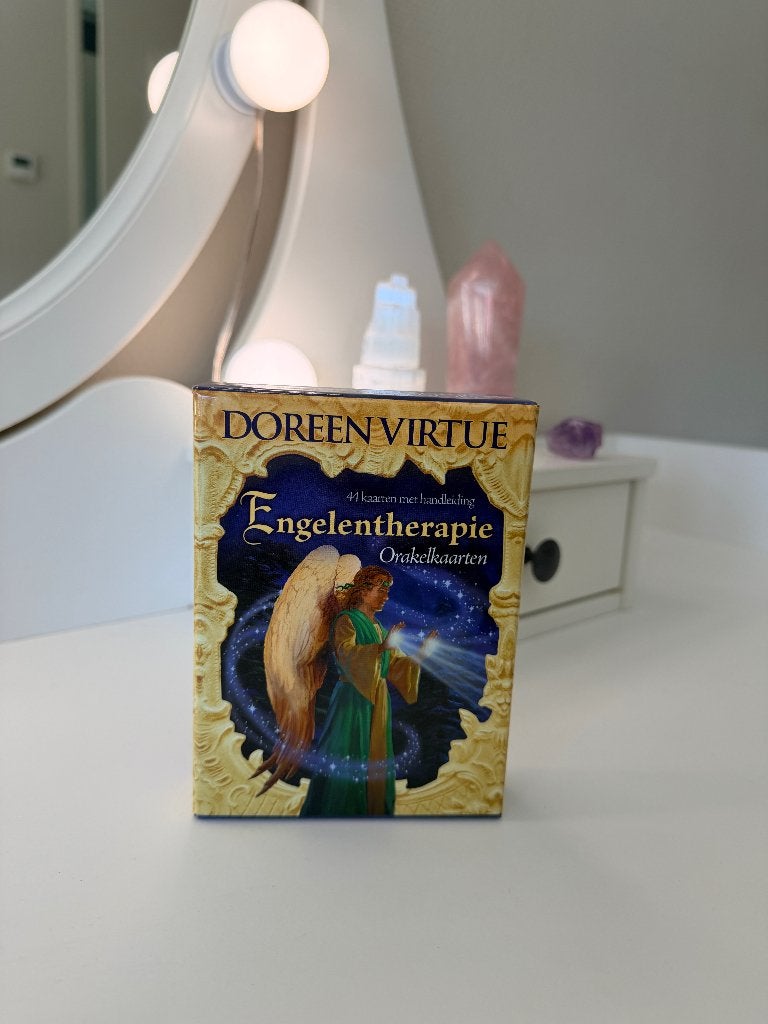 Doreen Virtue Engelentherapie Orakelkaarten, Boeken, Esoterie en Spiritualiteit, Gelezen, Overige typen, Tarot of Kaarten leggen