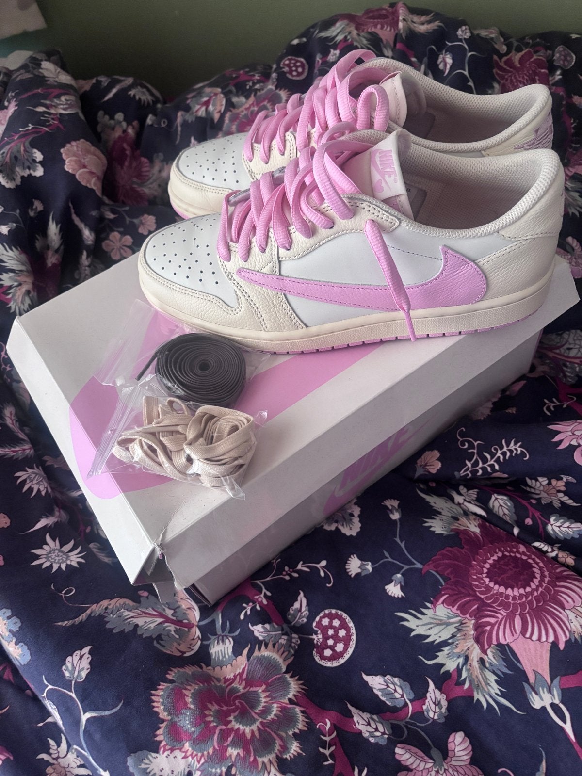 Travis Scott x Air Jordan 1 Low OG SP 'Pink' - Maat 41, Kleding | Heren, Schoenen, Ophalen, Zo goed als nieuw, Overige kleuren