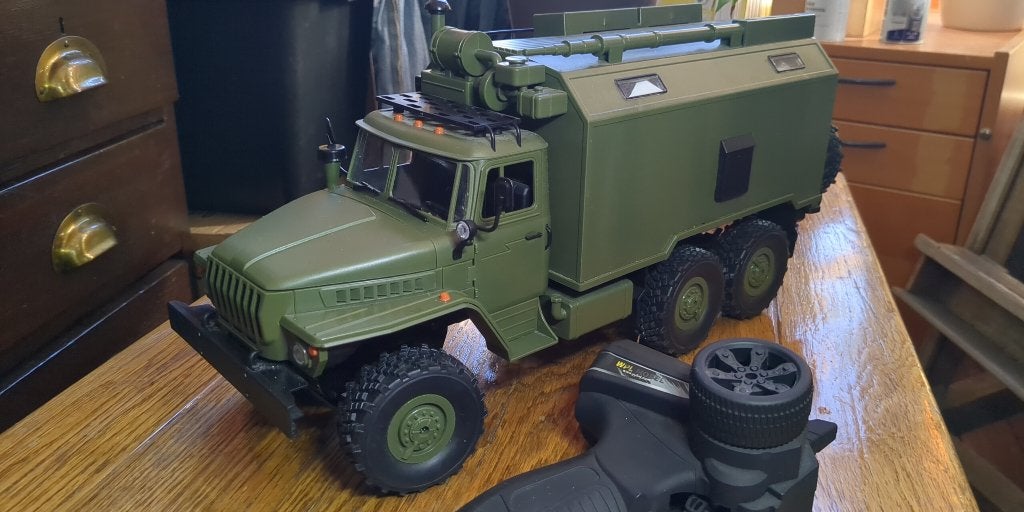 WPL B36 rc truck schaal 1:16, Hobby en Vrije tijd, Modelbouw | Radiografisch | Auto's, Auto offroad, Ophalen of Verzenden, Zo goed als nieuw