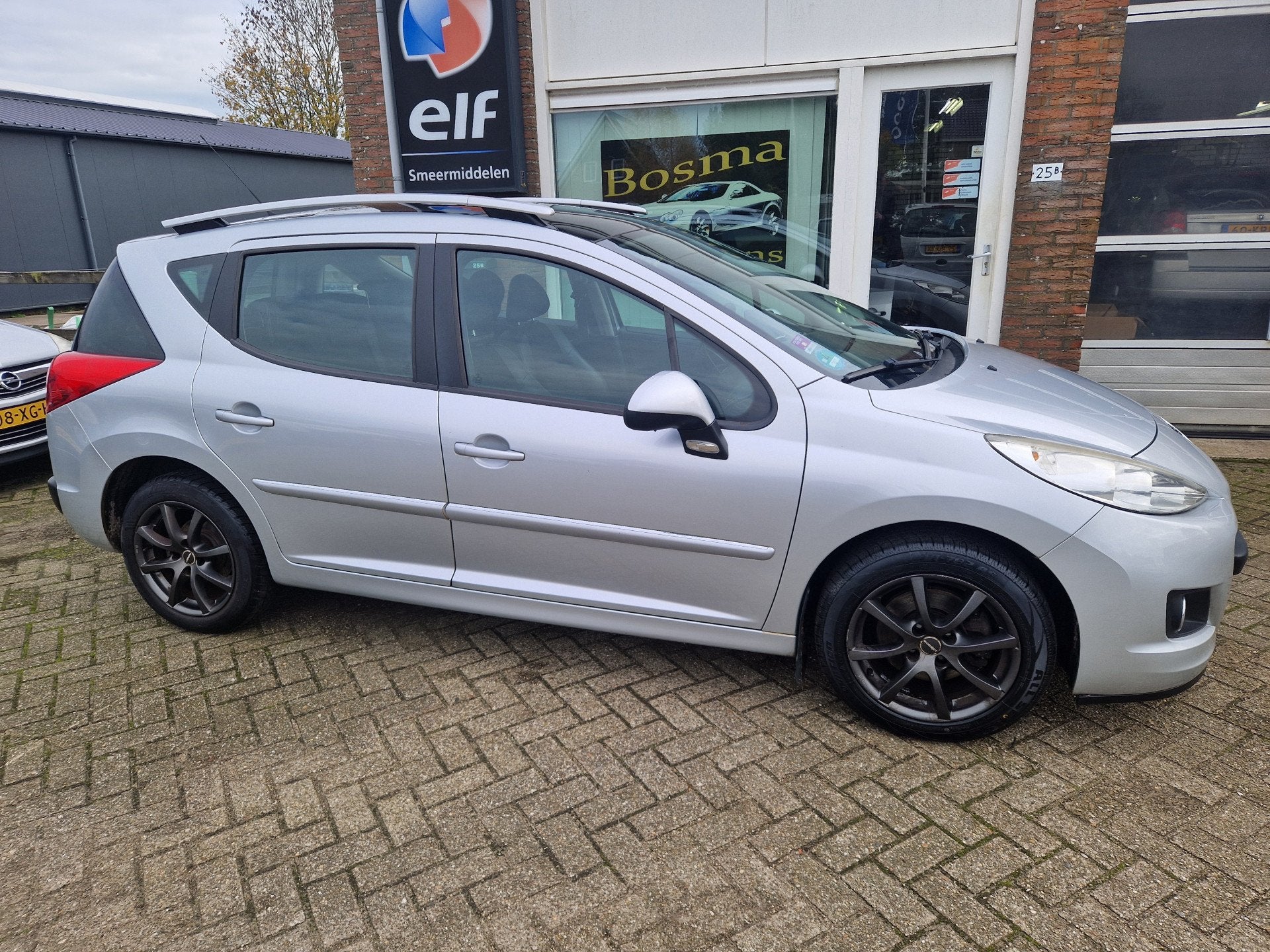 Peugeot 207 Station 1.6-16V "Sportium" Pano-dak - Stoelverwa, Voorwielaandrijving, Euro 5, Gebruikt, Zwart