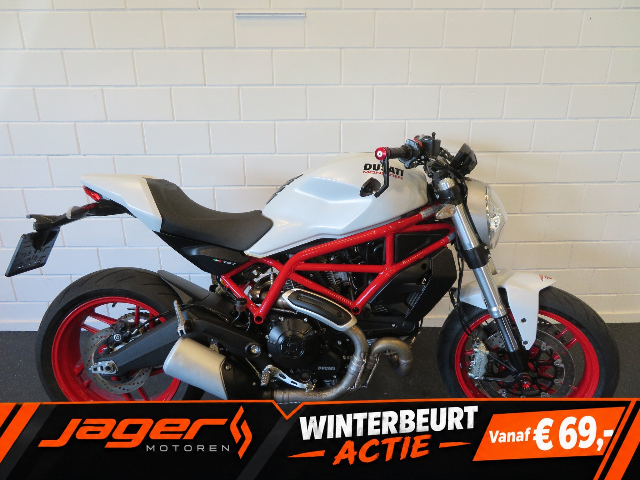 Ducati MONSTER 797 ABS TOPSTAAT! (bj 2017), 797 cc, Naked bike, Gebruikt, Bedrijf