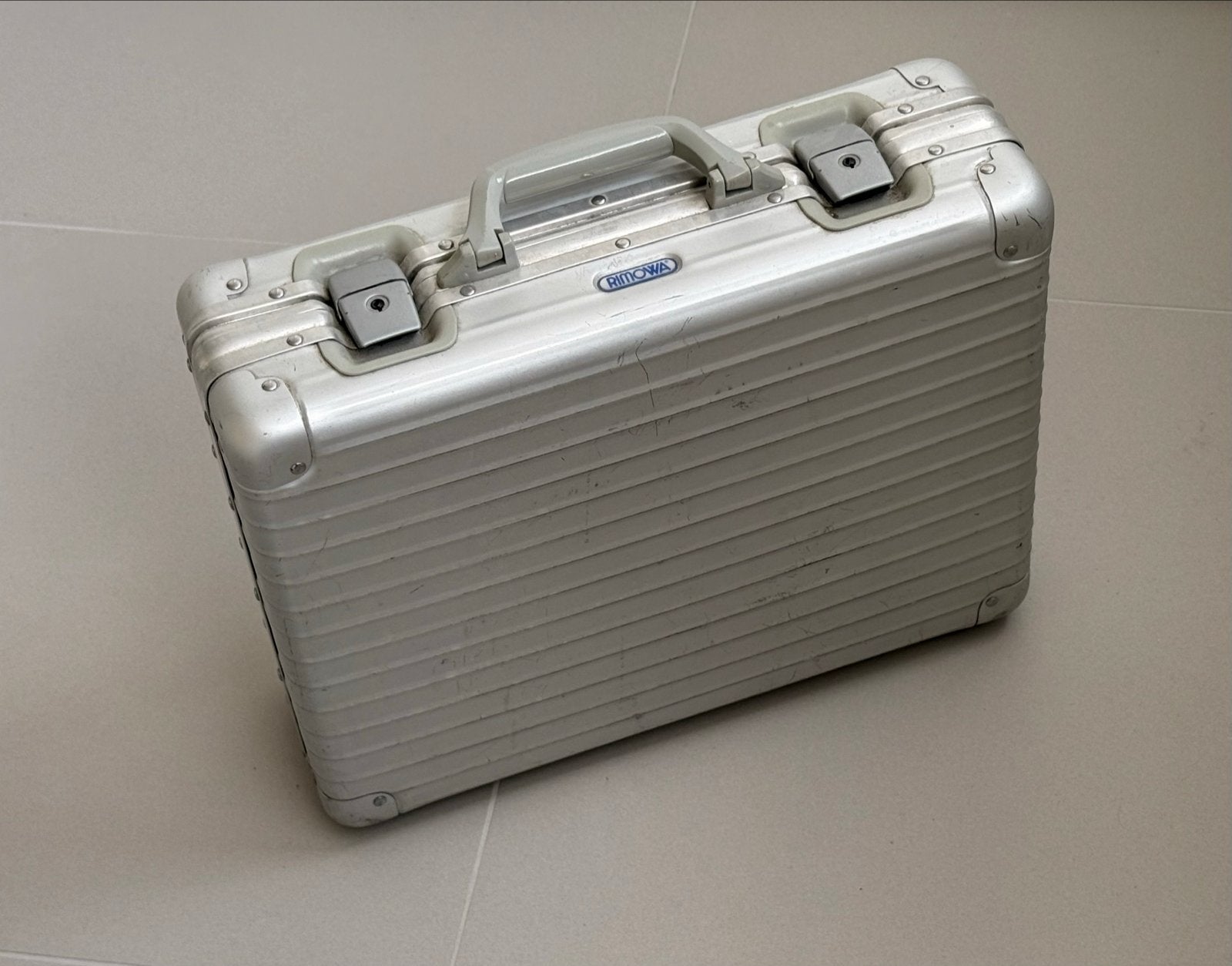Rimowa aluminium koffer, Ophalen, 40 tot 60 cm, Gebruikt, 20 tot 30 cm