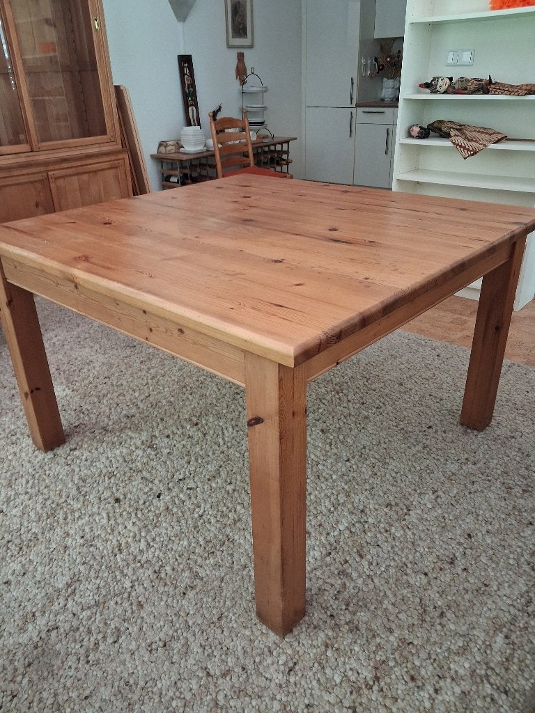 eettafel, Ophalen, Vierkant, Zo goed als nieuw, Vijf personen of meer