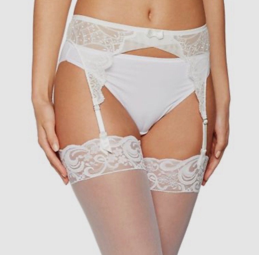 Witte triumph jarretelgordel maat M, Verzenden, Wit, Setje