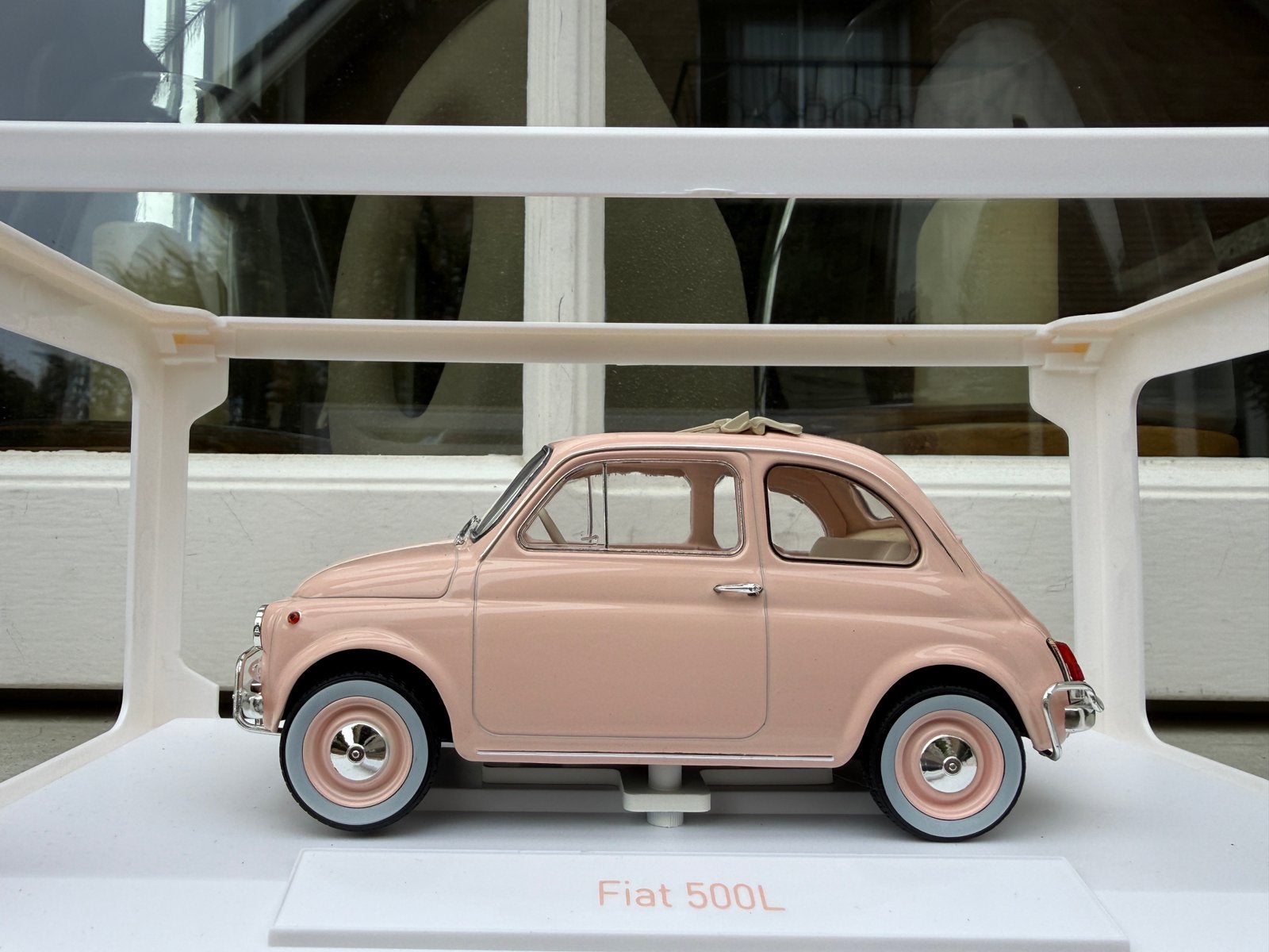 1:18 Fiat 500 L Pink Rose 1968  Norev Birth Pack 187774, Auto, Norev, 70-72 Av. de Bohlen, Vaulx-en-Velin, 69120, France, Norev