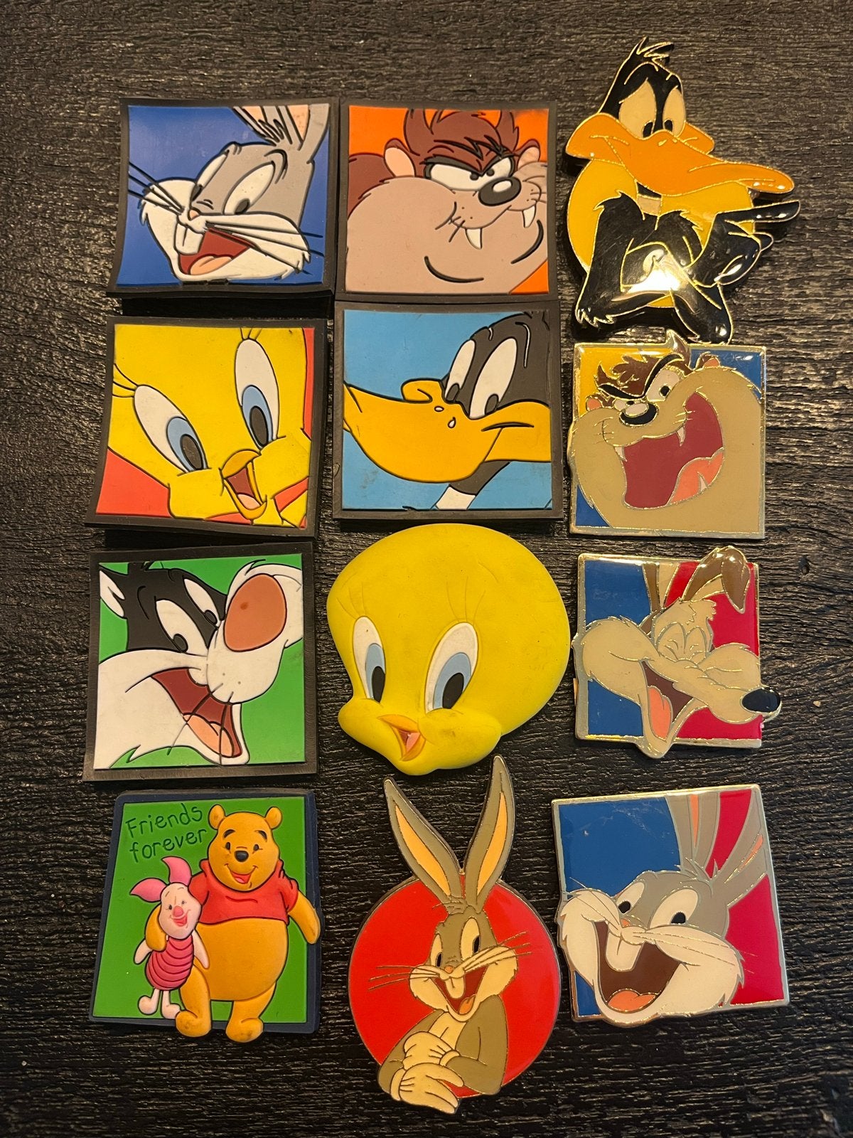Looney Tunes en Winnie de Poeh magneten/pins, Verzamelen, Poppetjes en Figuurtjes, Ophalen of Verzenden, Gebruikt