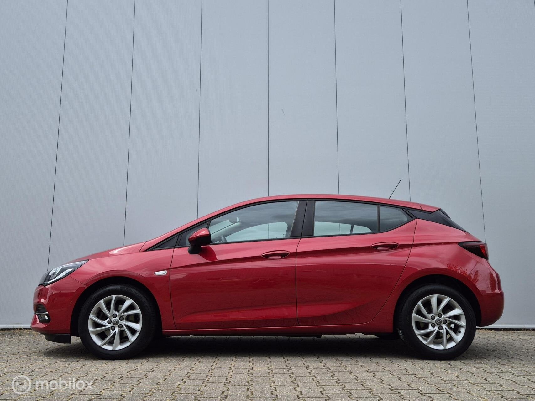 OPEL ASTRA 1.2 BUSINESS EDITION/CAMERA/LED/CARPLAY/BLUETOOTH, Voorwielaandrijving, Gebruikt, Euro 6, 1199 cc