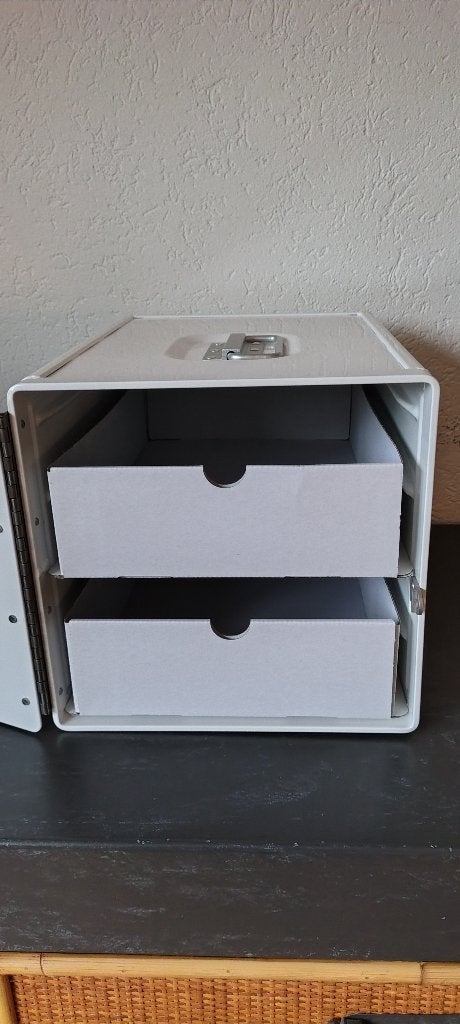 Vliegtuigtrolley KSSU kartonnen lades, Verzamelen, Ophalen of Verzenden, Nieuw, Overige typen