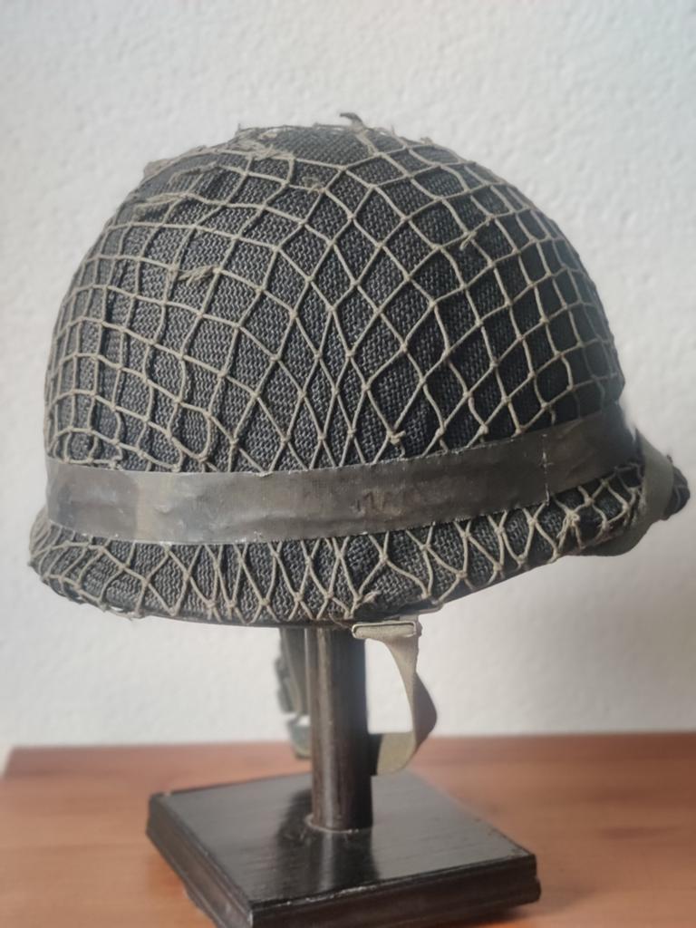 Nederlandse M53 helm blauw jute Linneman-Schnetzer, Verzamelen, Militaria | Algemeen, Ophalen of Verzenden, Landmacht, Nederland