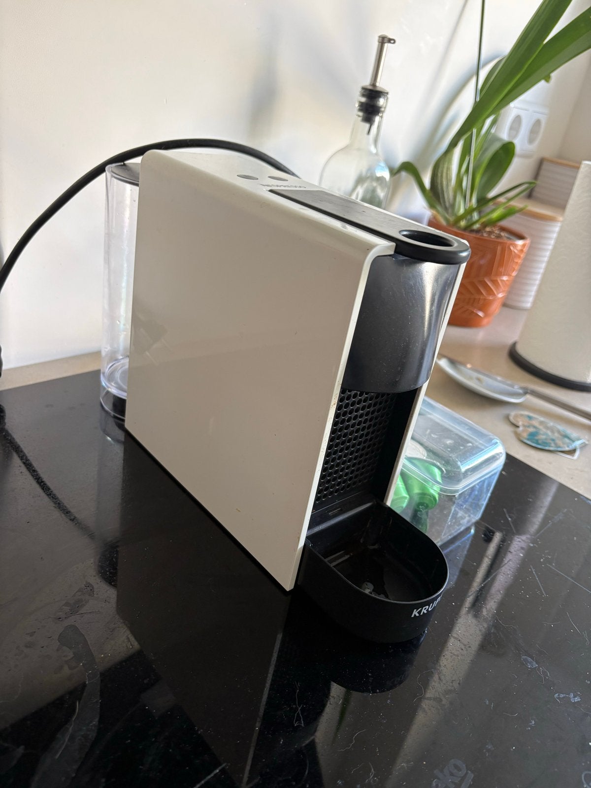 Krups Nespresso Essenza Mini - Compacte Espresso Machine, Ophalen, Espresso apparaat, Zo goed als nieuw, 1 kopje