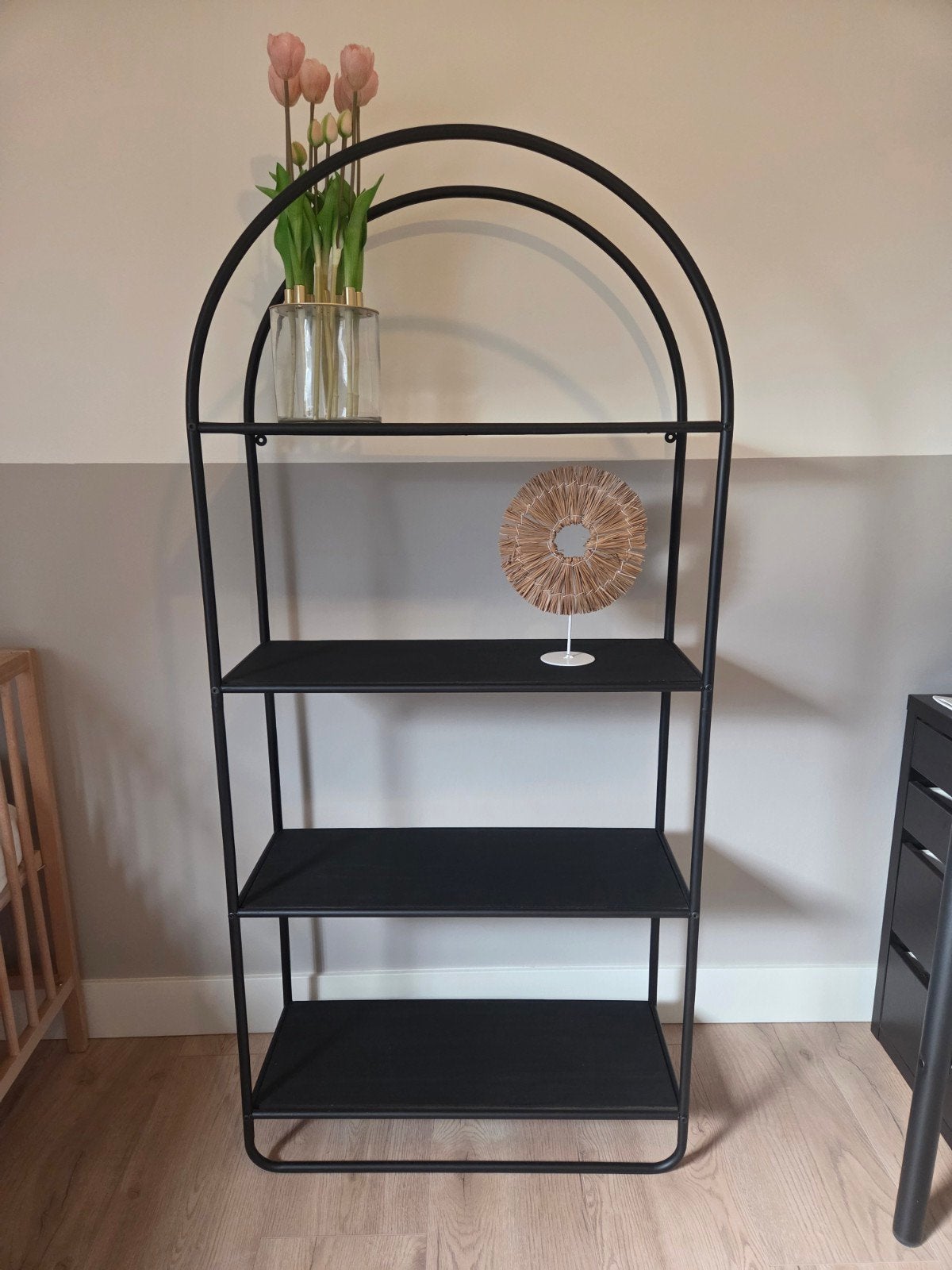 Xenos Zwart Boogkastje 70x28x150cm, Ophalen, Met plank(en), Modern, Industrieel, 100 tot 150 cm